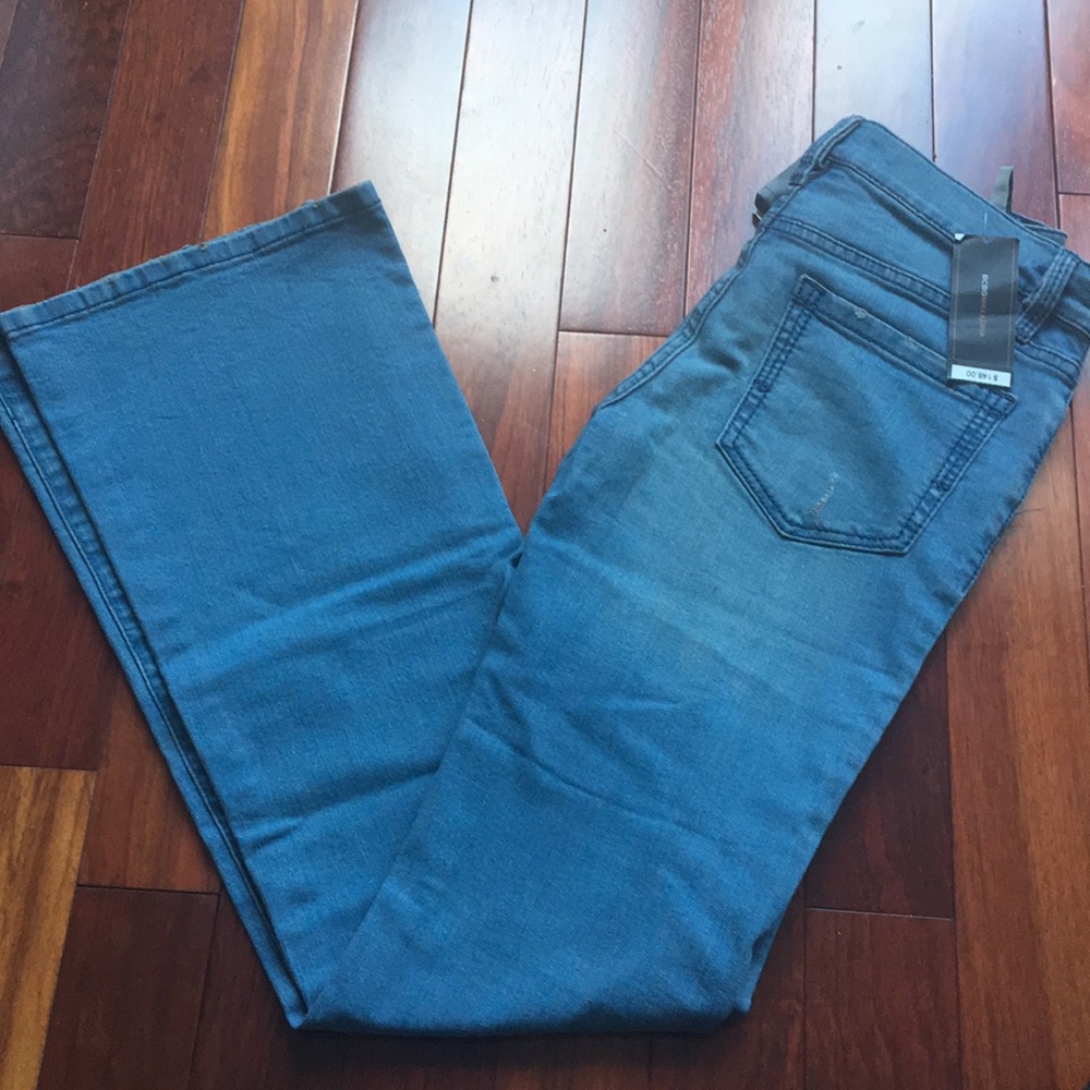 BCBGMAXAZRIA Terrible Two Tanya Flare Jeans - Picture 2 of 10